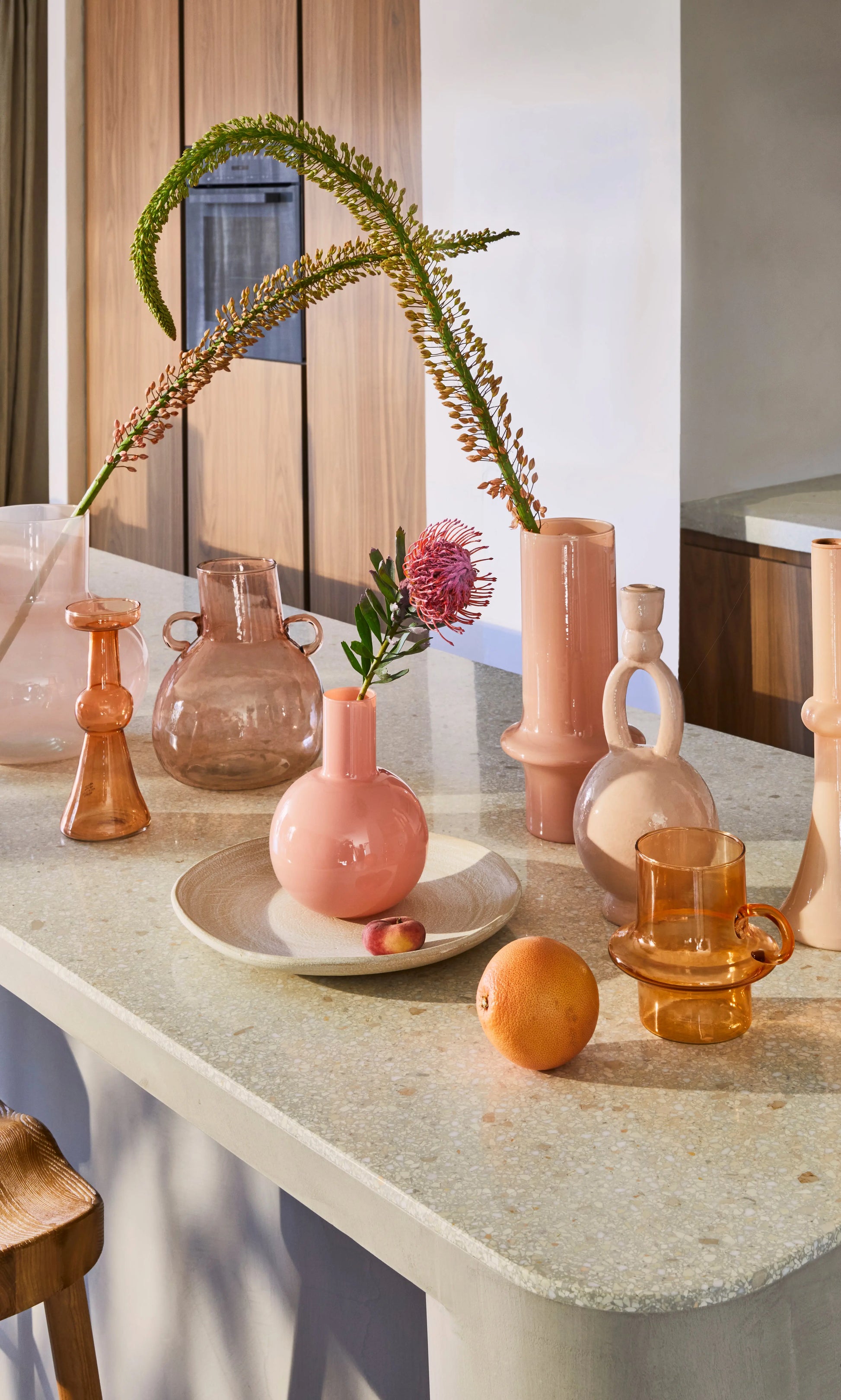 Vase peach whip Urban Nature Culture